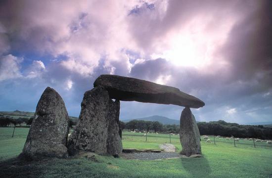 dolmen-carnac.jpg